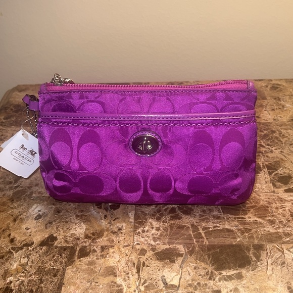 NWT Coach Purple Wristlet Clutch with Signature Monogram - Picture 1 of 5